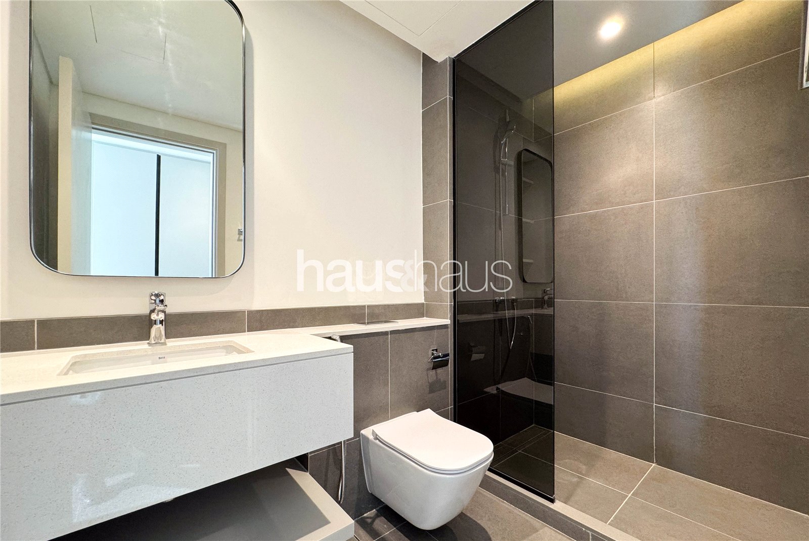 4 bedroom villa to rent - haus & haus