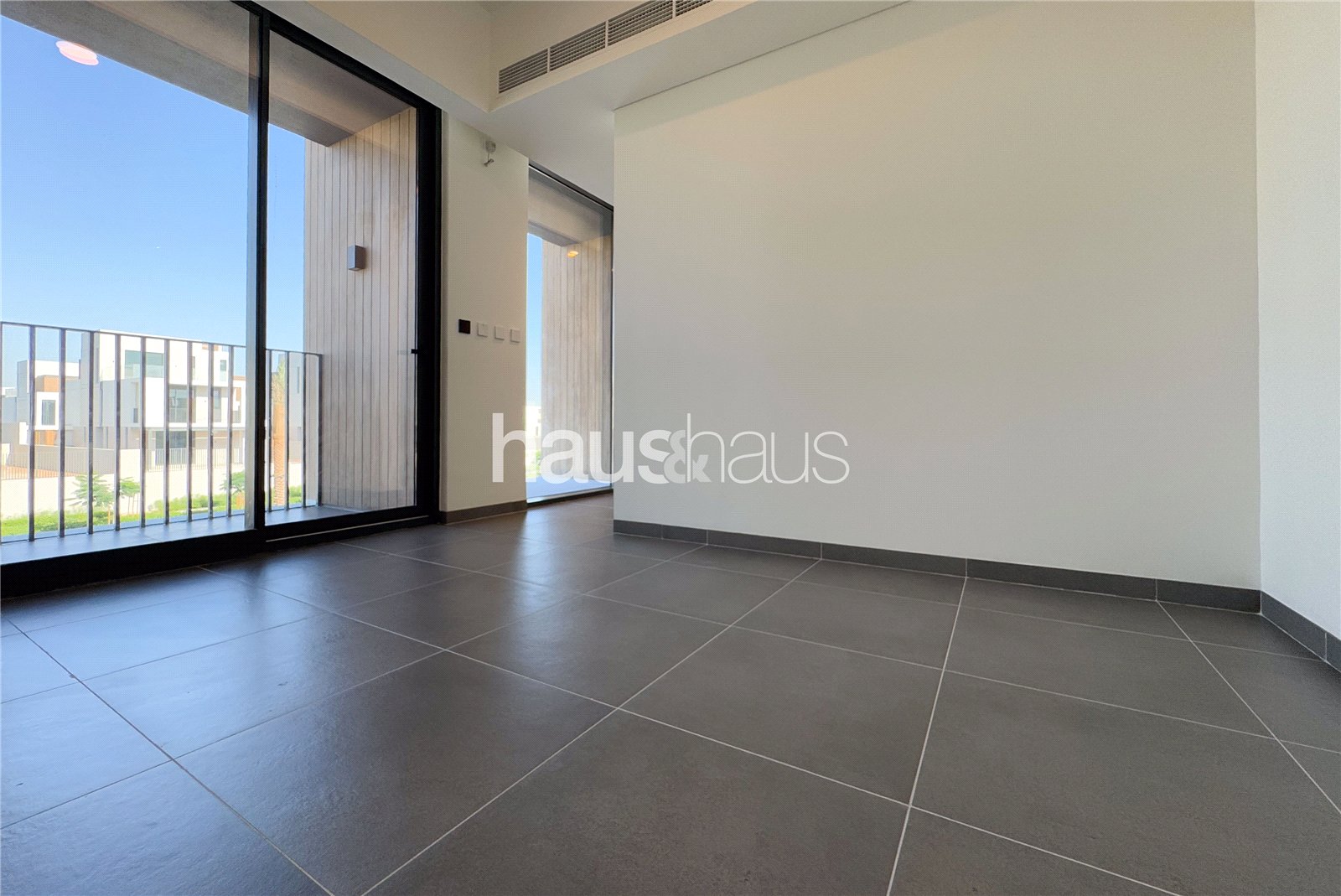 4 bedroom villa to rent - haus & haus