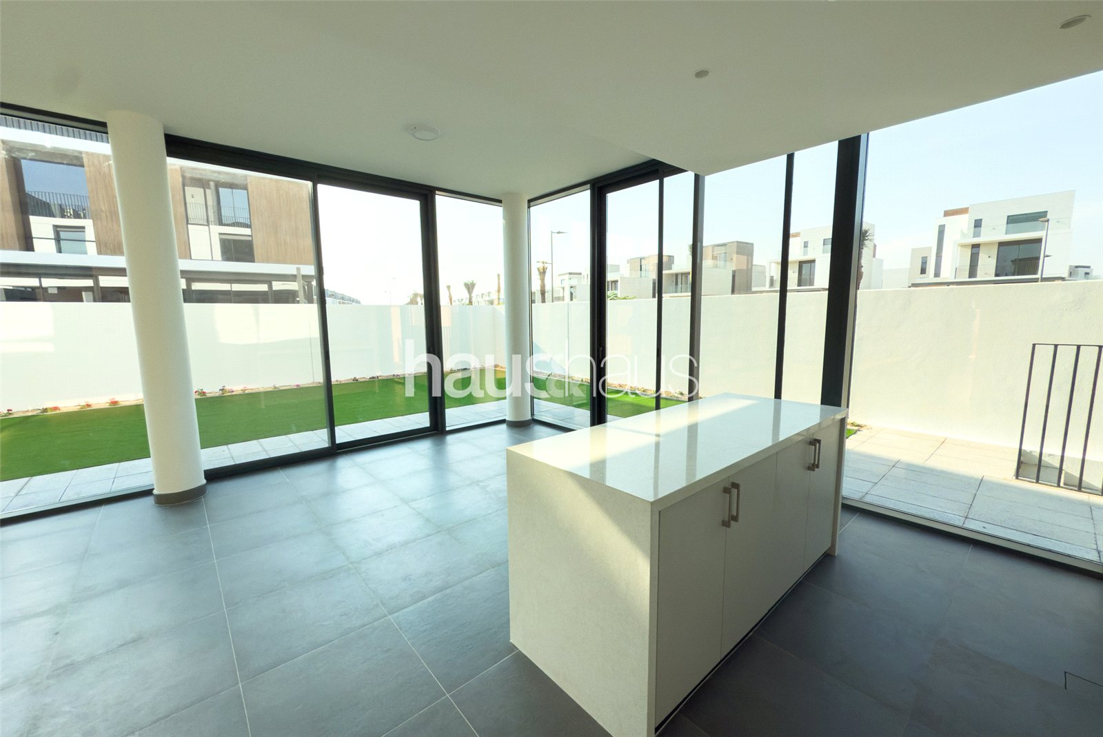 4 bedroom villa to rent - haus & haus