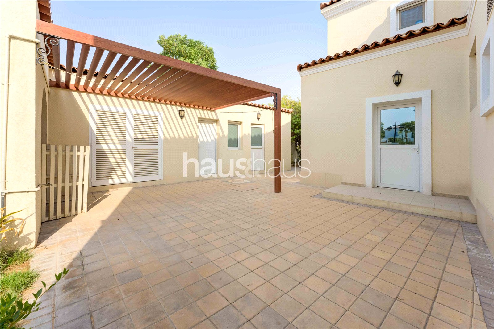mobile-banner - Haus and Haus