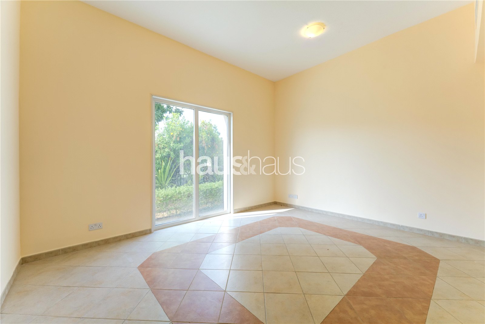 mobile-banner - Haus and Haus