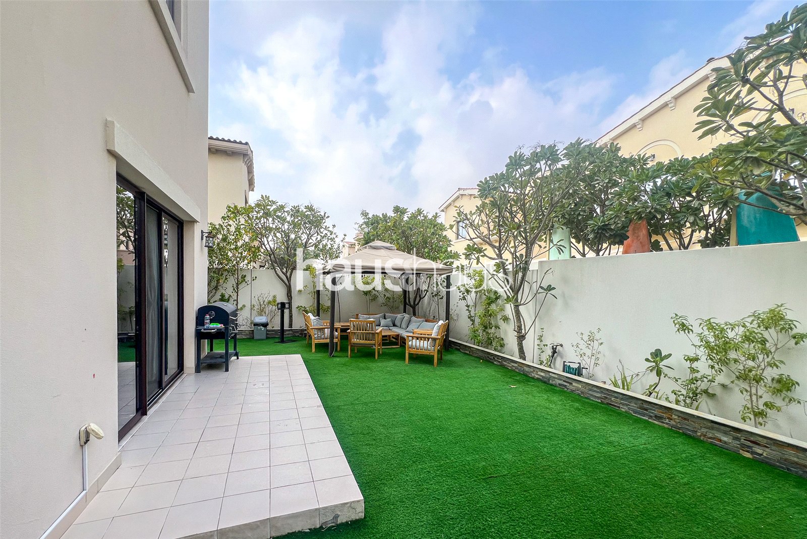 3 bedroom villa for sale - haus & haus