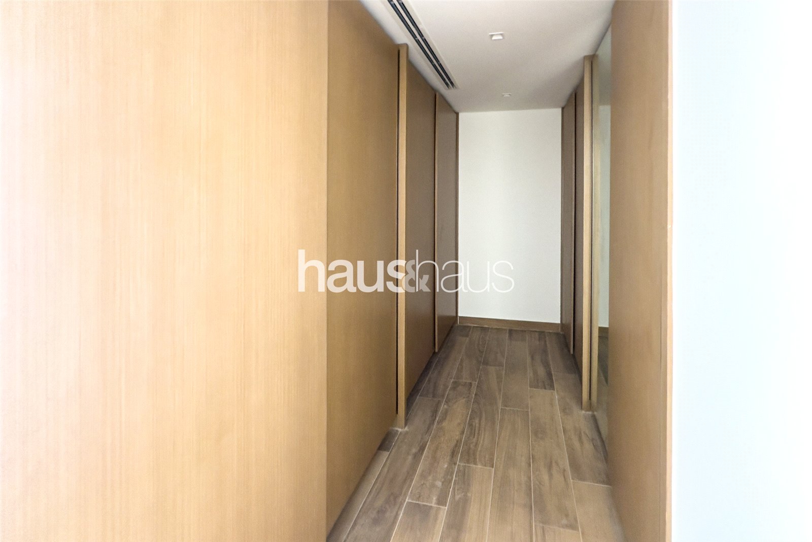 mobile-banner - Haus and Haus
