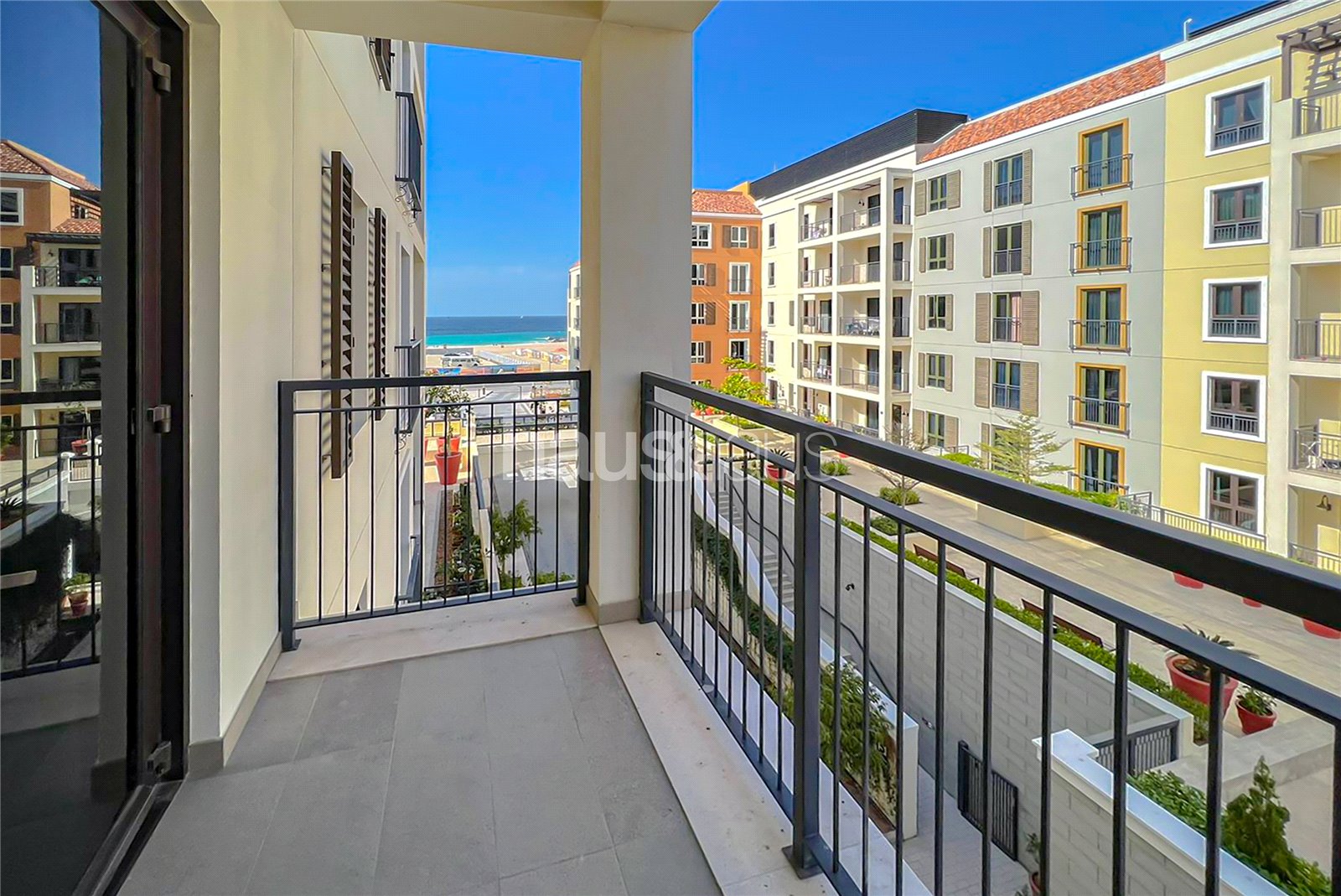 Apartment to rent with 2 bedrooms in La Cote Building 2, Port de La Mer