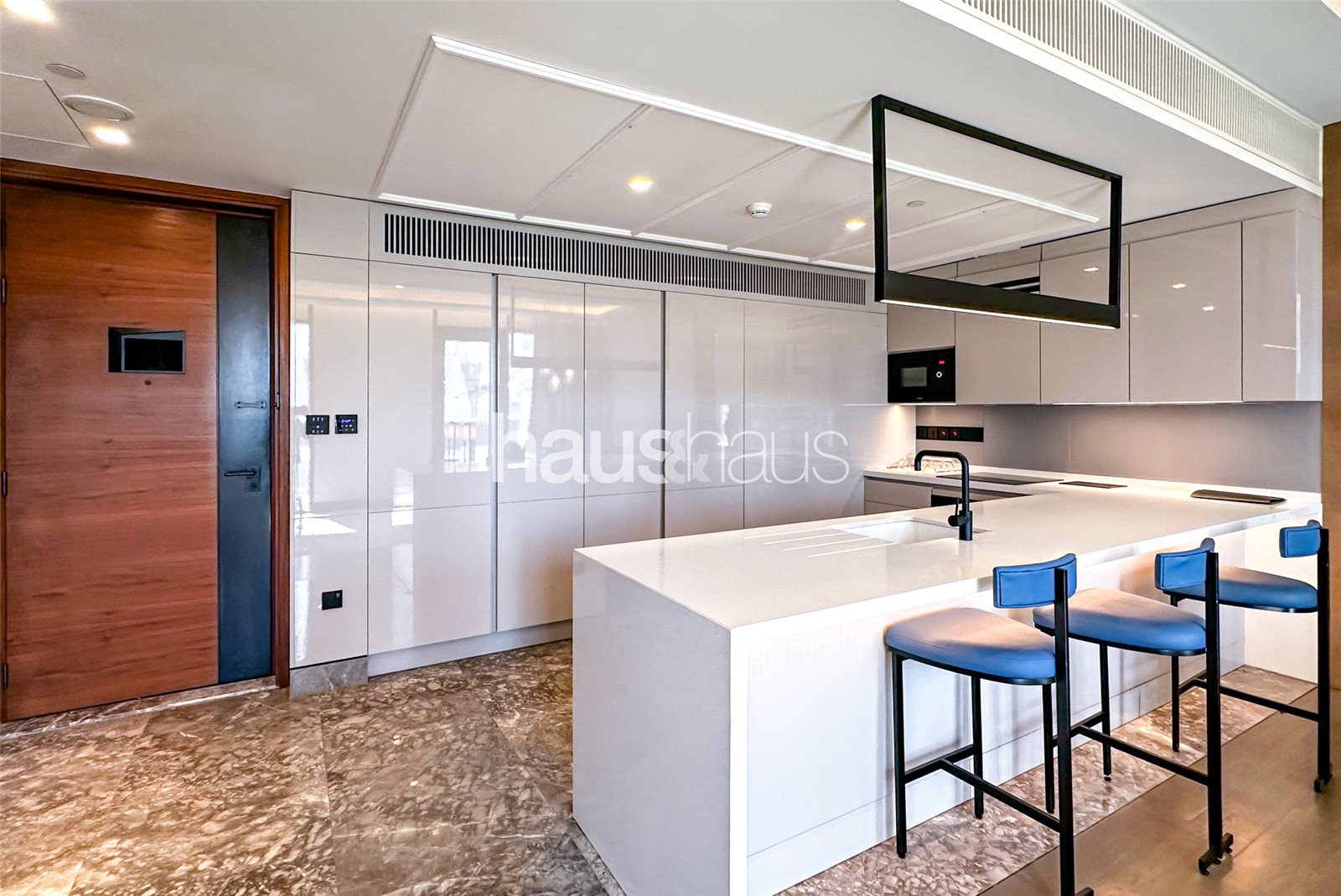 mobile-banner - Haus and Haus