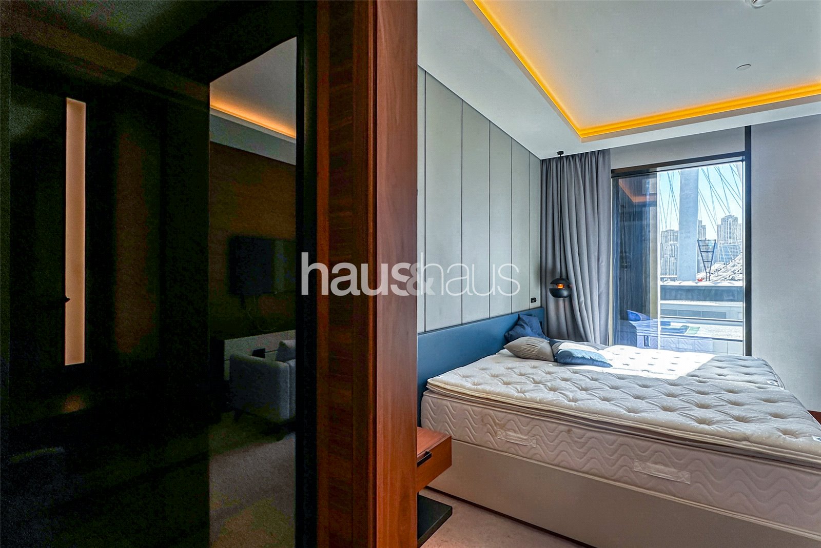 mobile-banner - Haus and Haus
