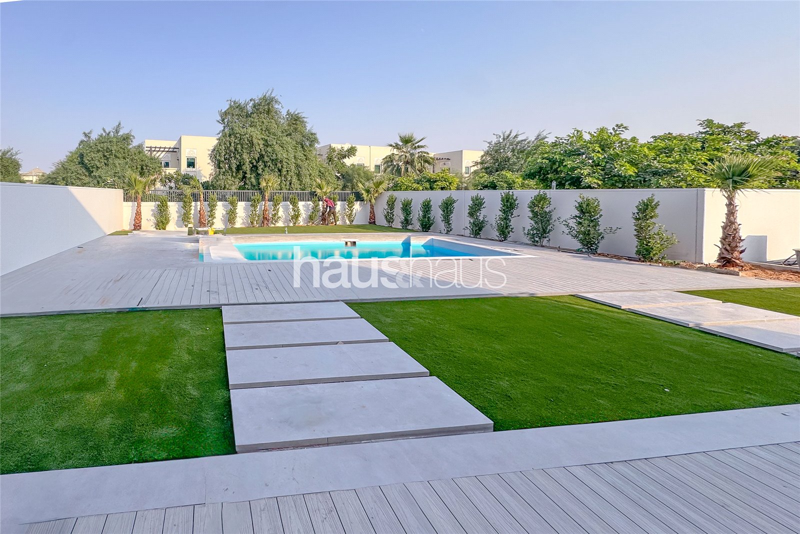 4 bedroom villa to rent - haus & haus