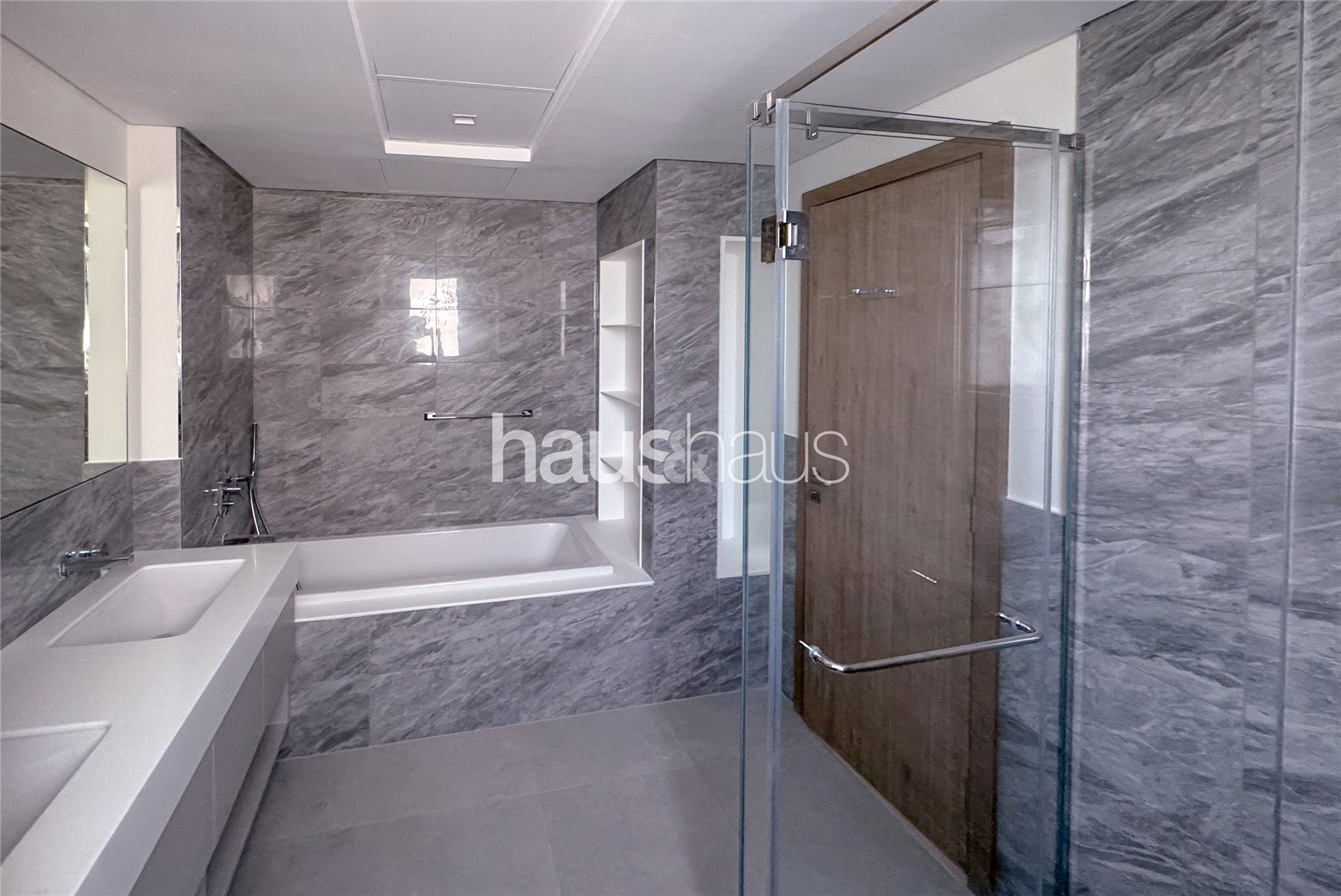 4 bedroom villa to rent - haus & haus