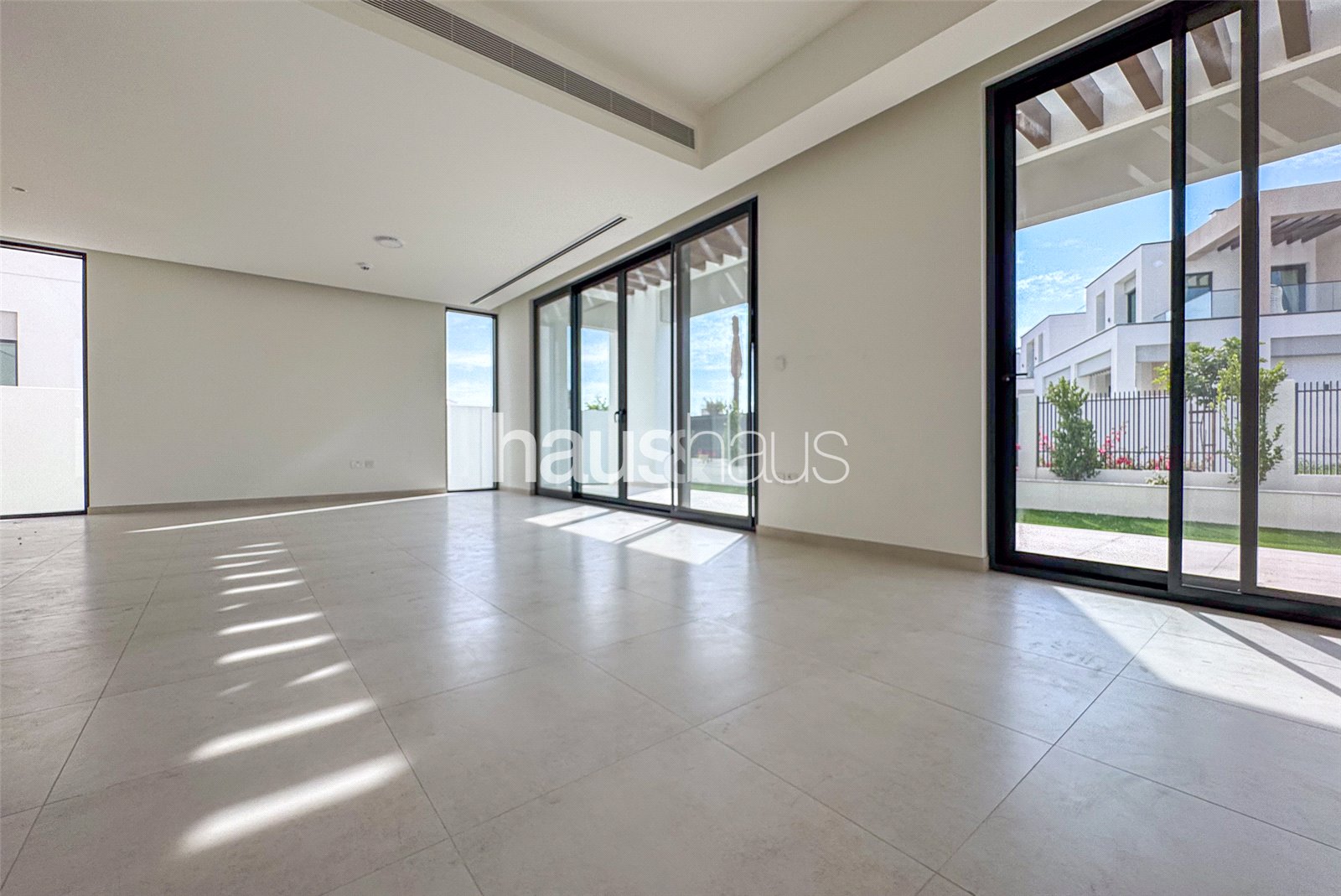 4 bedroom villa to rent - haus & haus