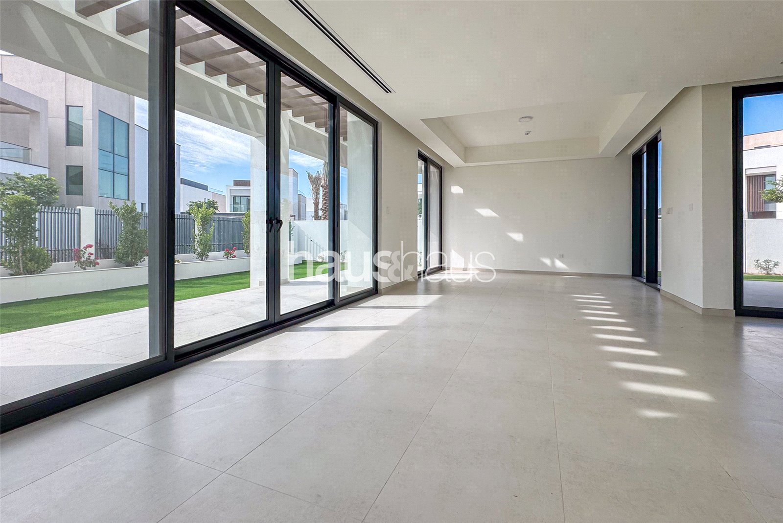 4 bedroom villa to rent - haus & haus