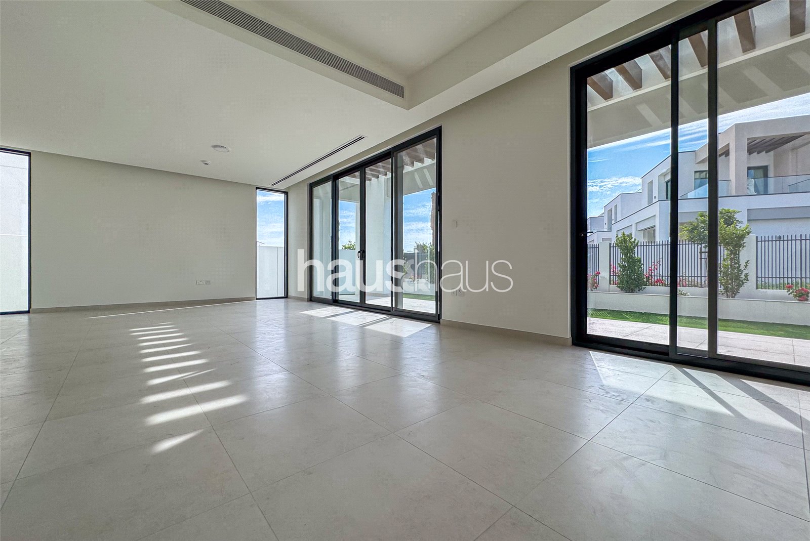 4 bedroom villa to rent - haus & haus