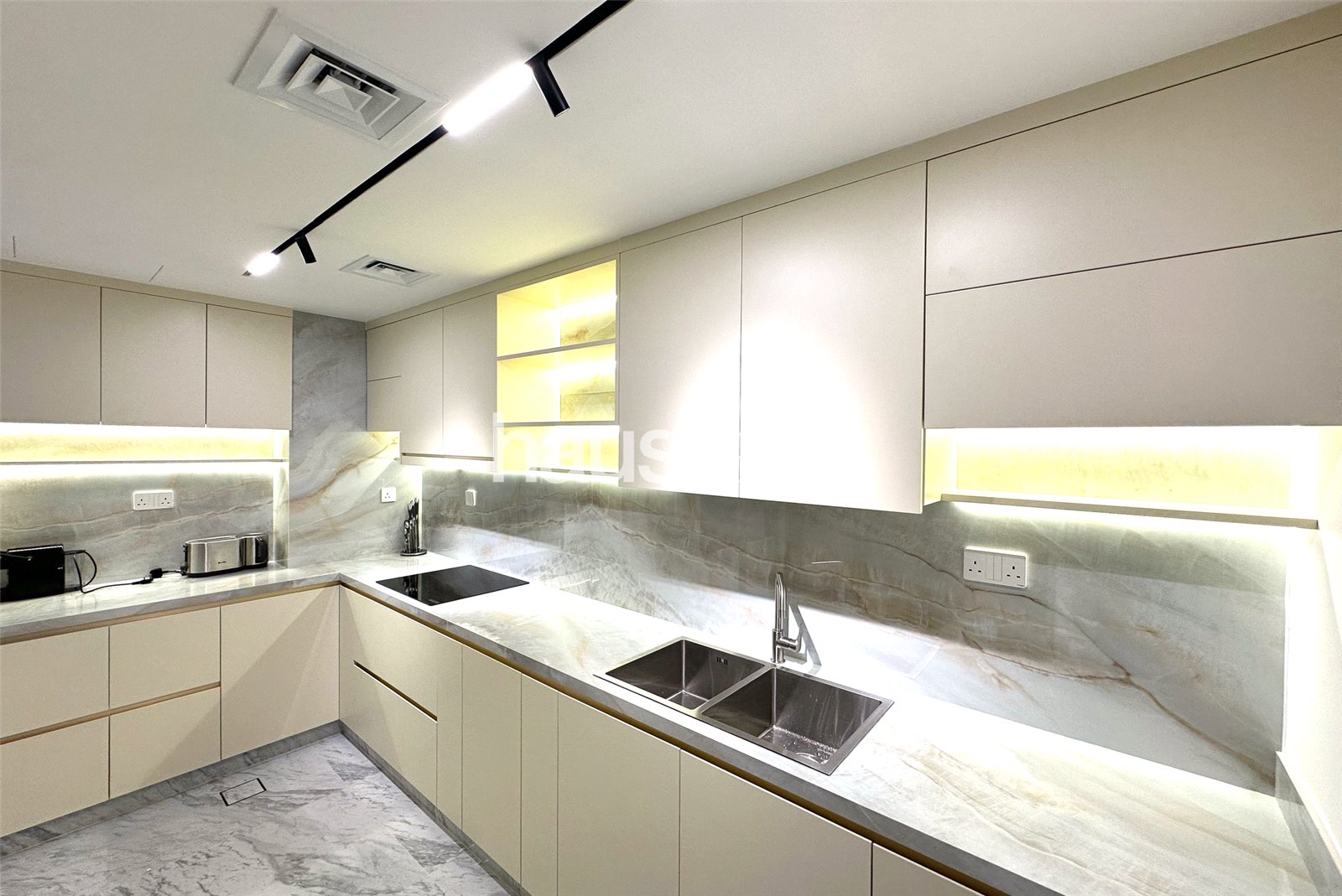 3 bedroom apartment for sale - haus & haus