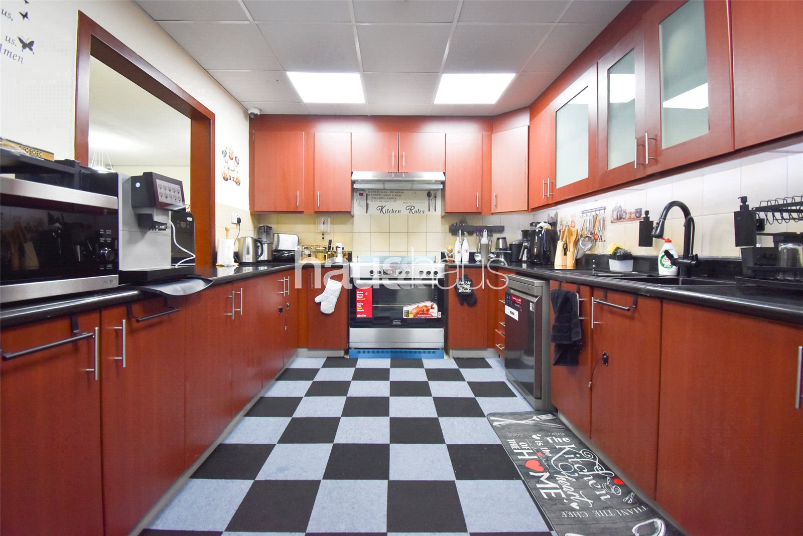 4 bedroom apartment for sale - haus & haus