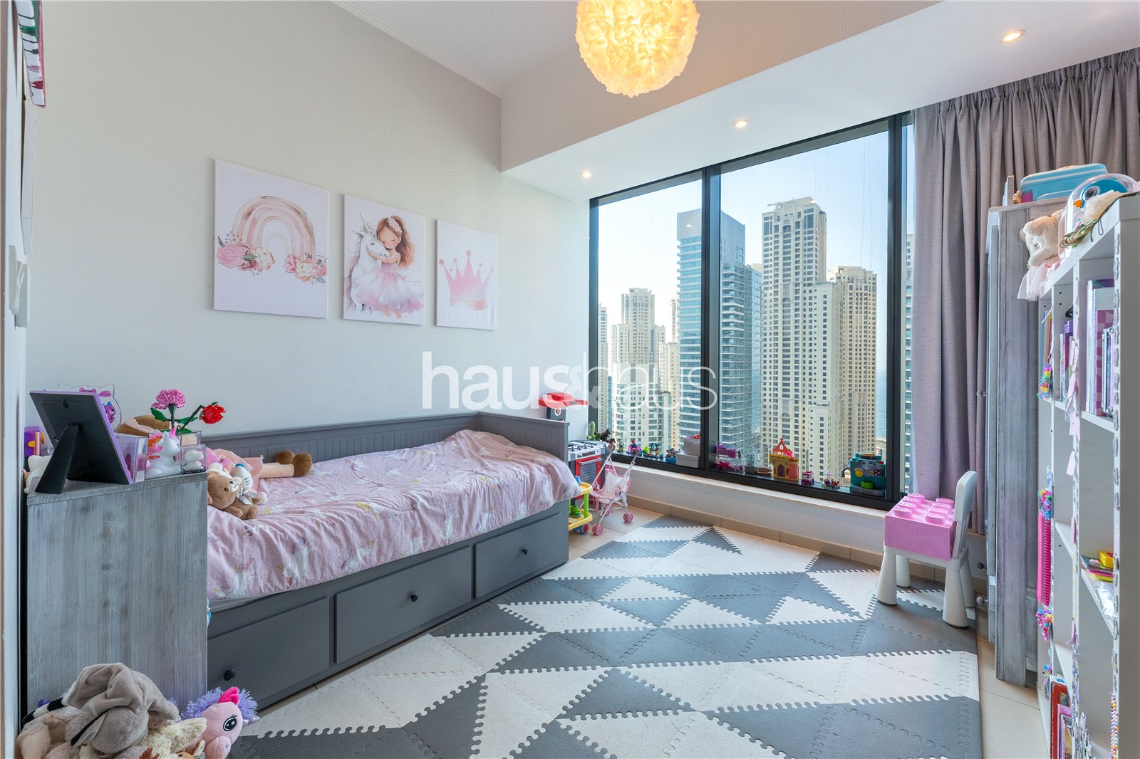 3 bedroom apartment for sale - haus & haus