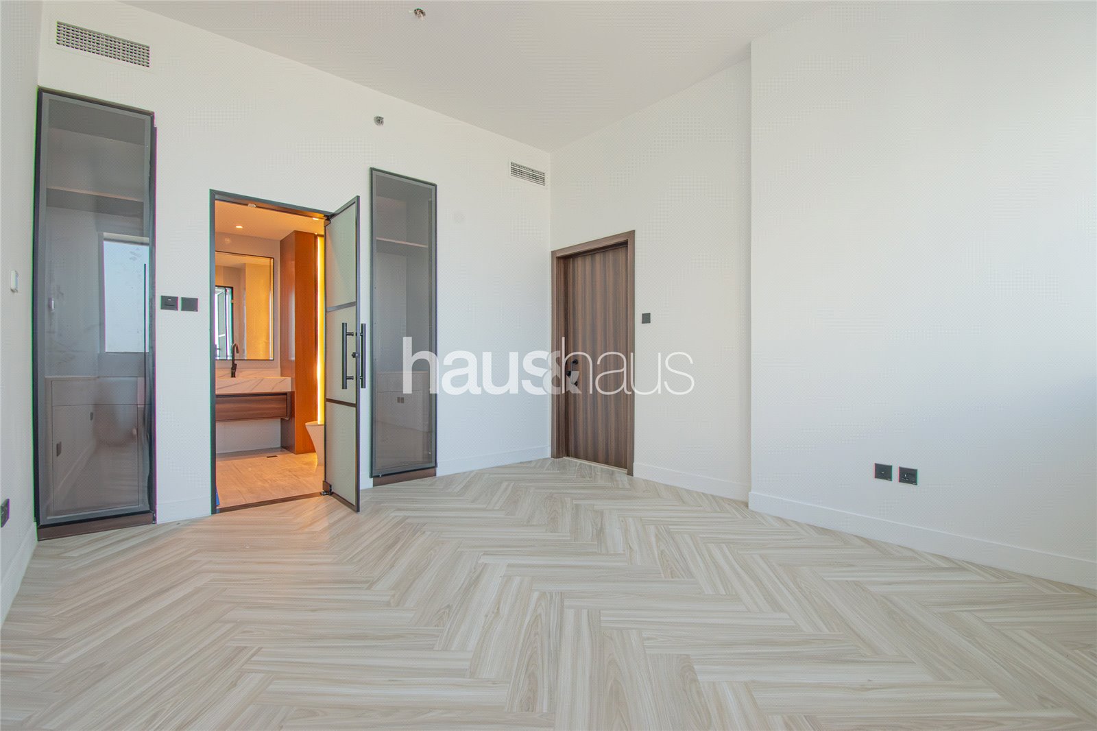1 bedroom apartment for sale - haus & haus