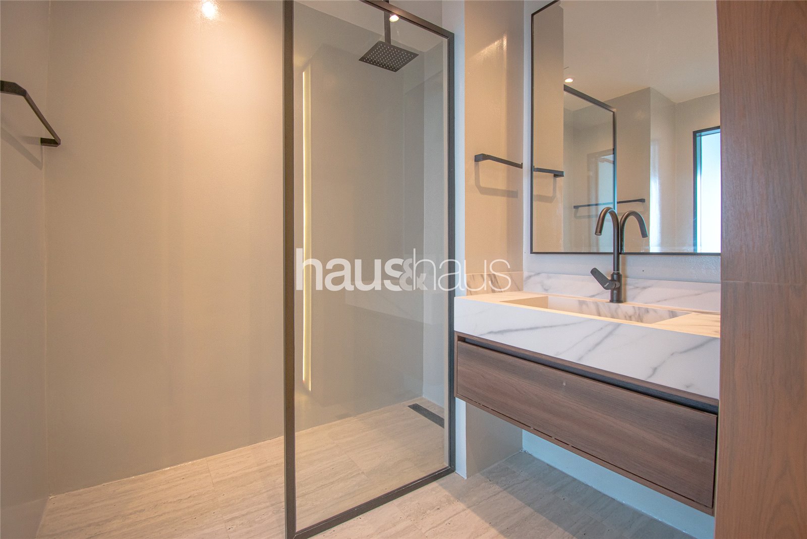 1 bedroom apartment for sale - haus & haus