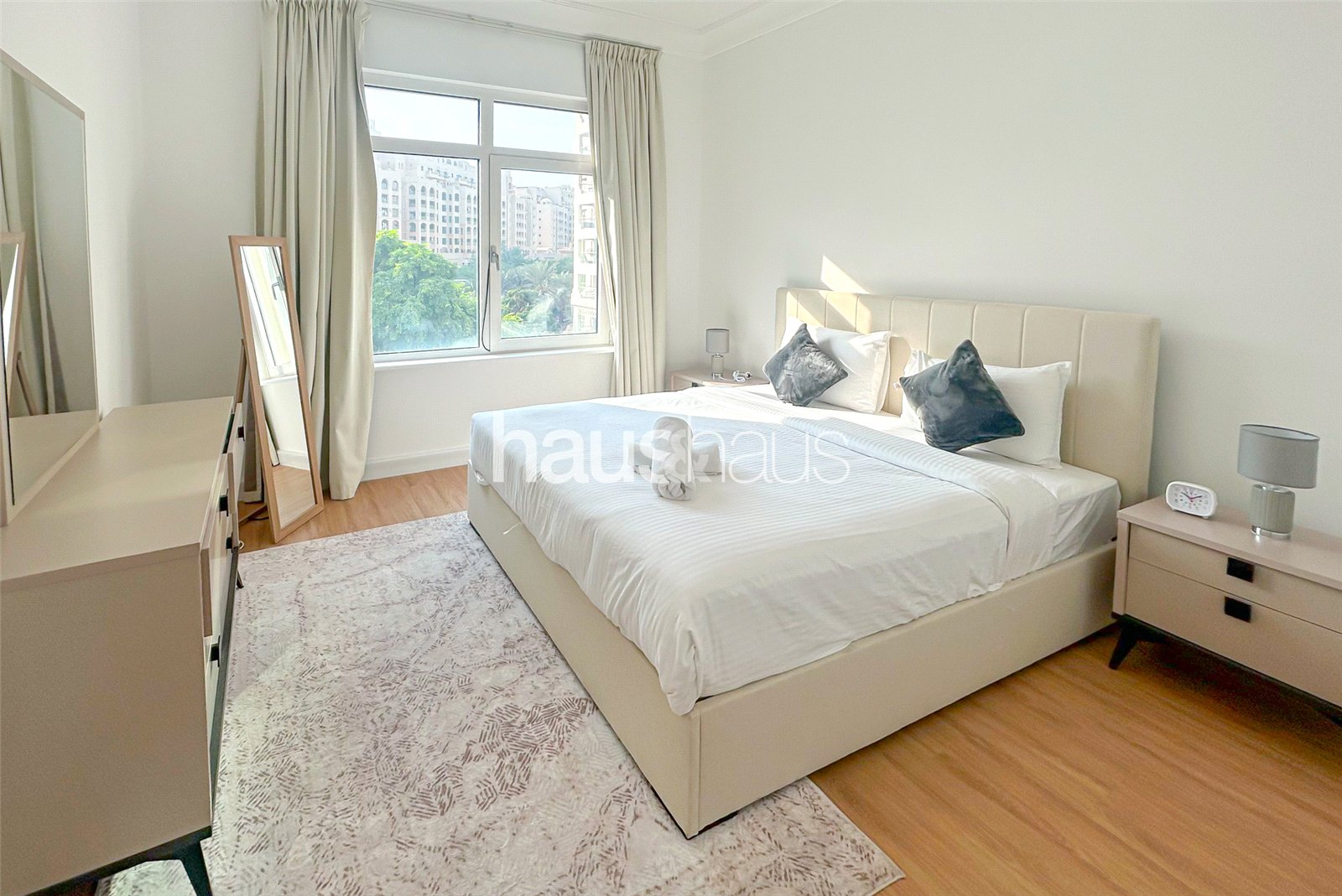 3 bedroom apartment for sale - haus & haus
