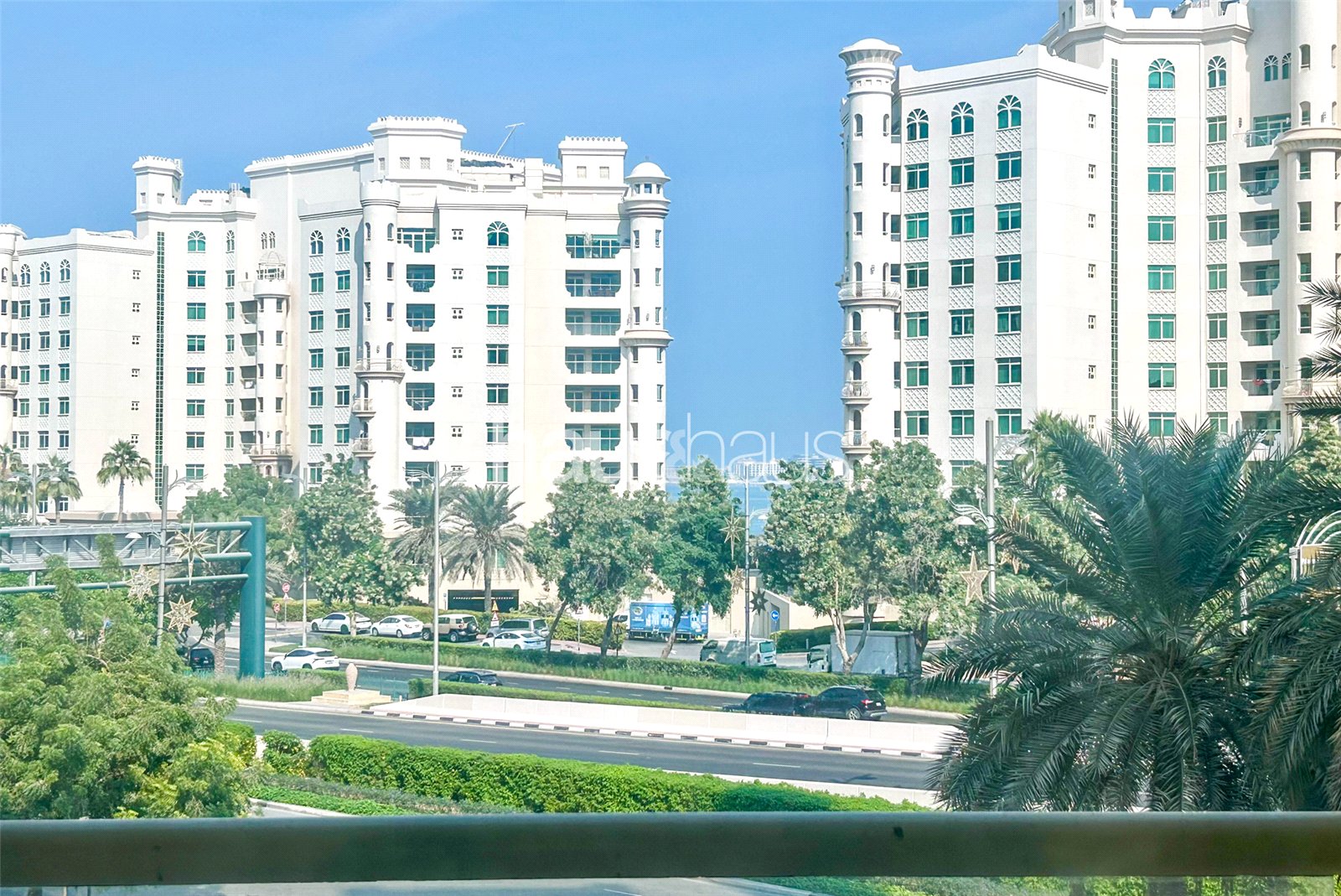 3 bedroom apartment for sale - haus & haus