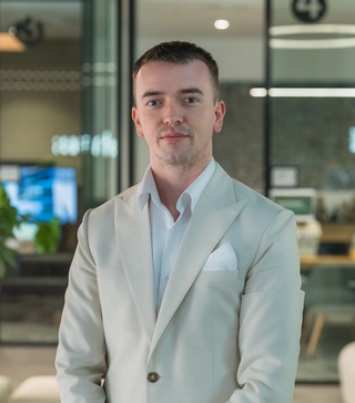 Cormac Mcnally - haus & haus