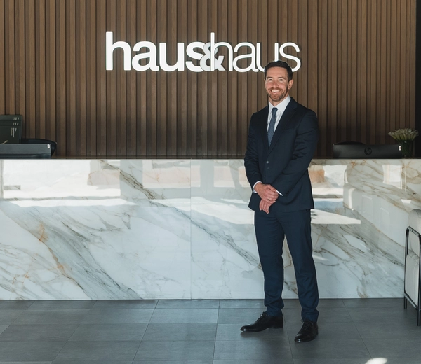 Colin Donachie - haus & haus