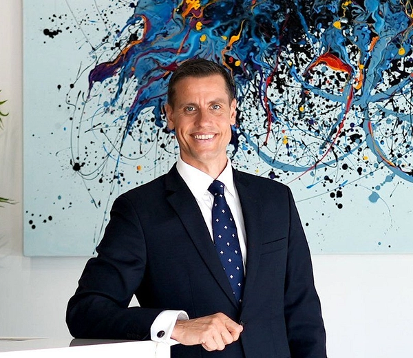 Philip Rist MRICS - haus & haus