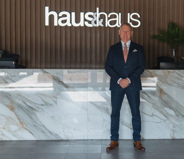 Russ Bassindale - haus & haus