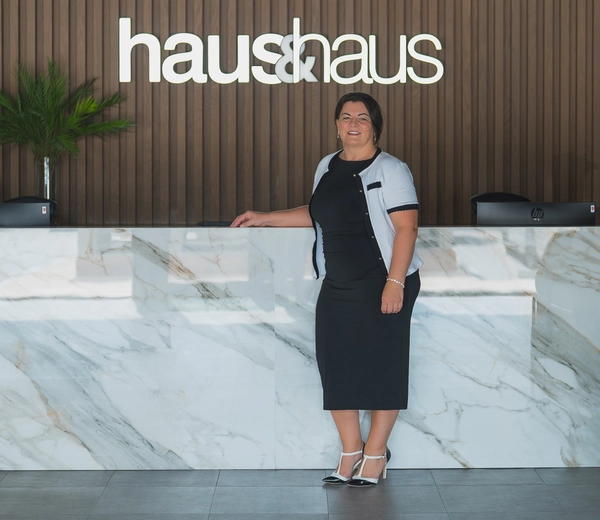 Sharon Smith - haus & haus