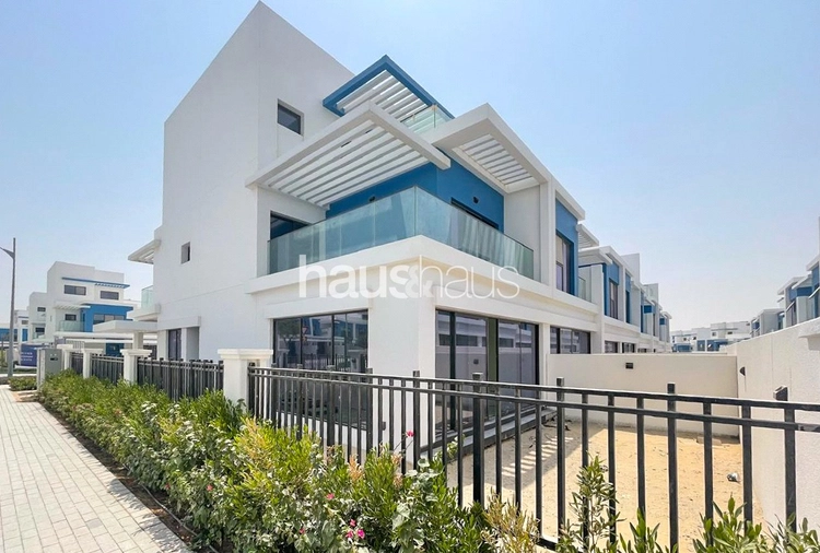 5 bedroom townhouse for sale - haus & haus