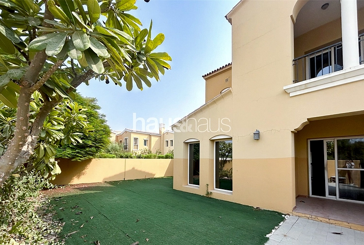 2 bedroom villa for sale - haus & haus