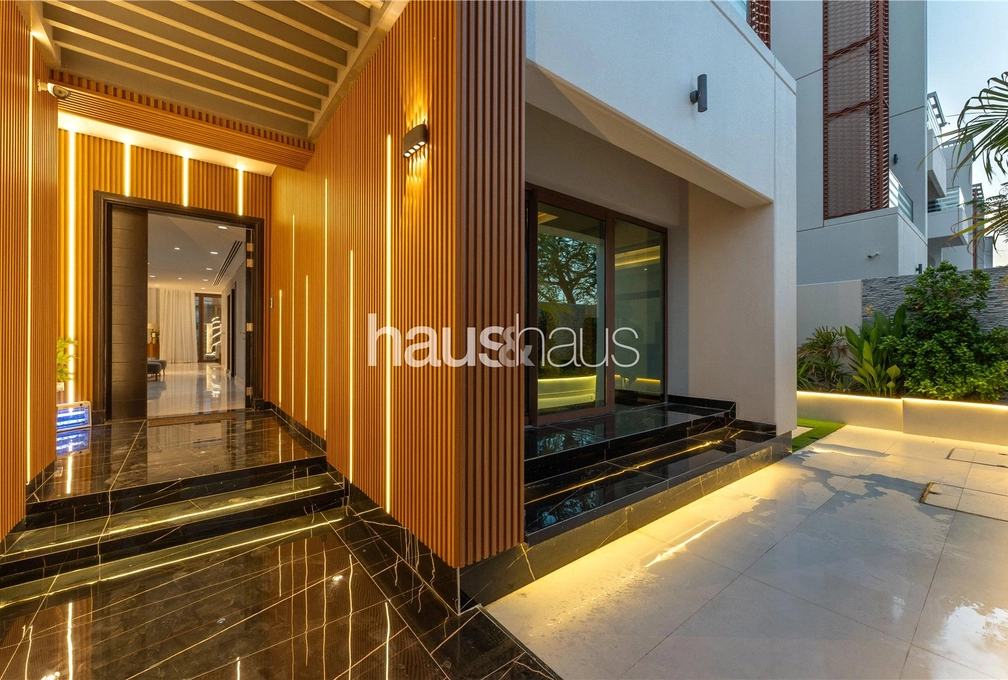 6 bedroom villa for sale - haus & haus