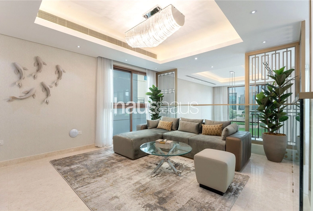 6 bedroom villa for sale - haus & haus