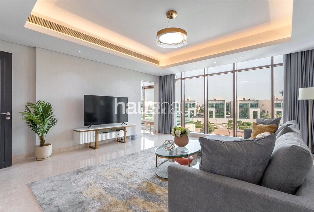 6 bedroom villa for sale - haus & haus