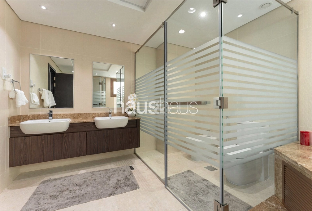 6 bedroom villa for sale - haus & haus