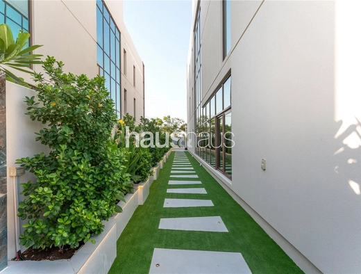 6 bedroom villa for sale - haus & haus