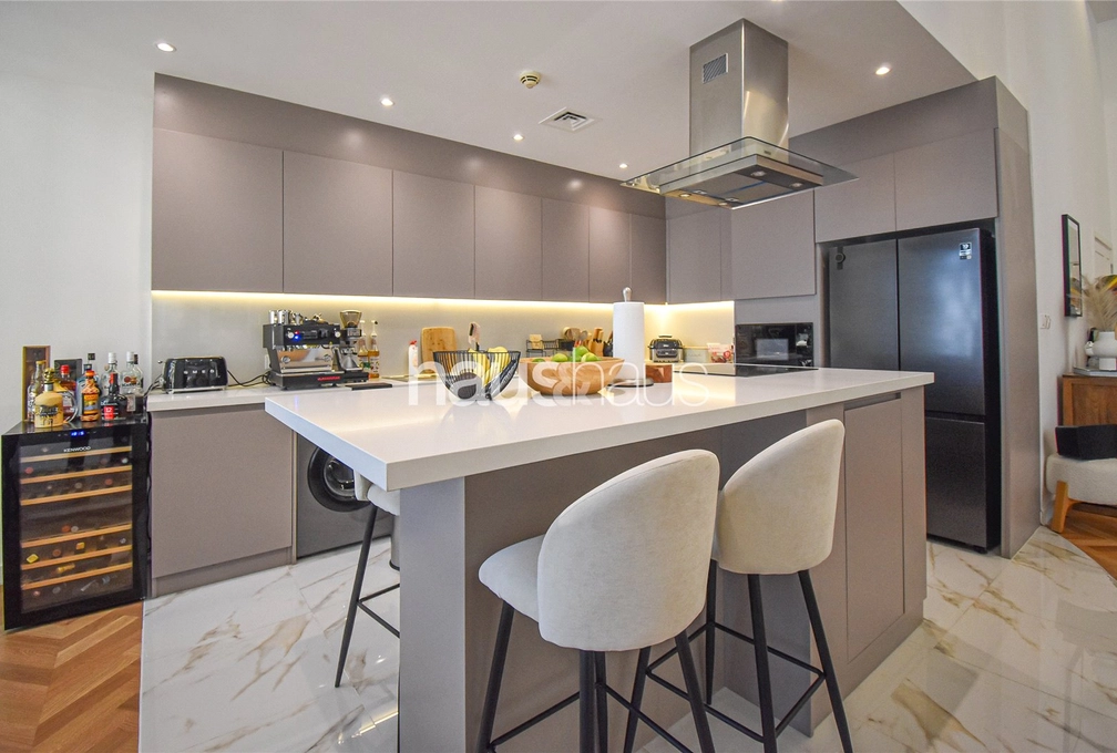 3 bedroom apartment for sale - haus & haus