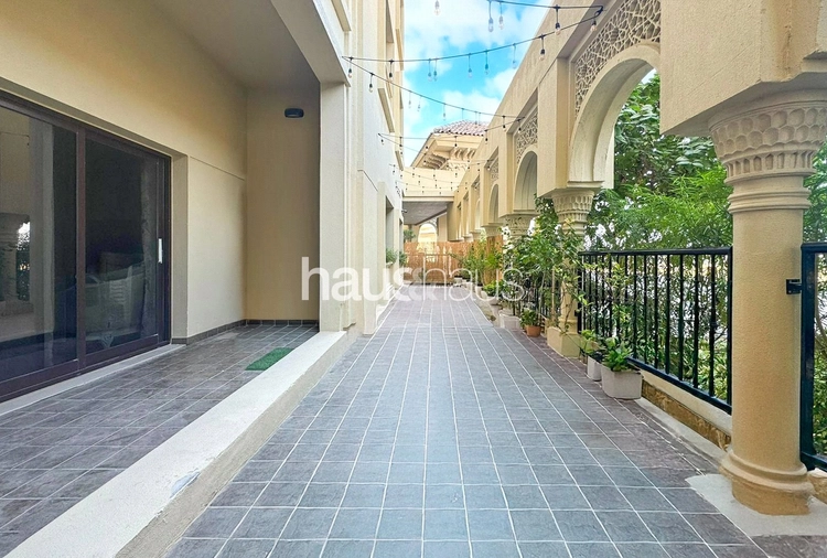2 bedroom apartment for sale - haus & haus