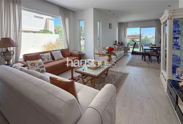 4 bedroom villa for sale - haus & haus