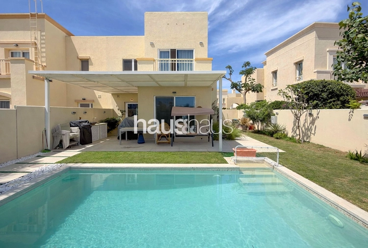 4 bedroom villa for sale - haus & haus