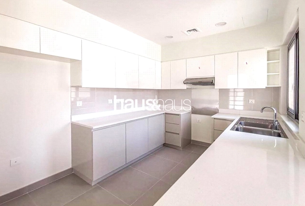 4 bedroom villa for sale - haus & haus