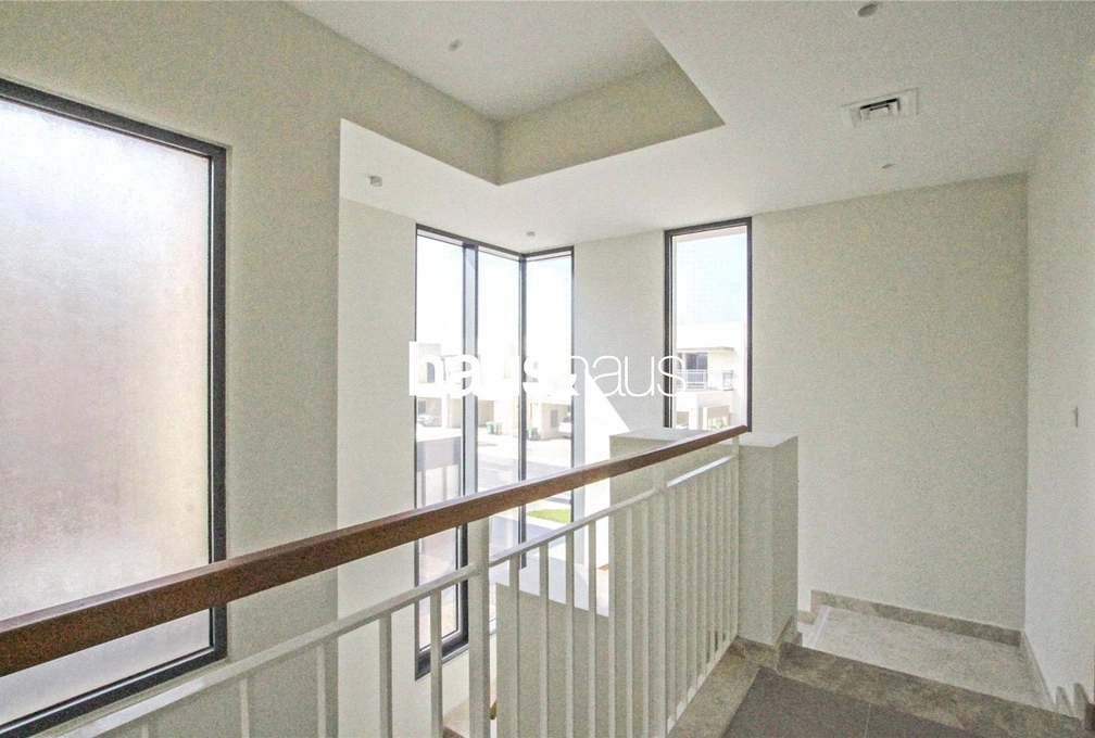 4 bedroom villa for sale - haus & haus