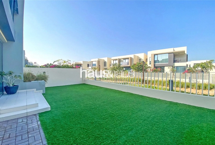 4 bedroom villa for sale - haus & haus