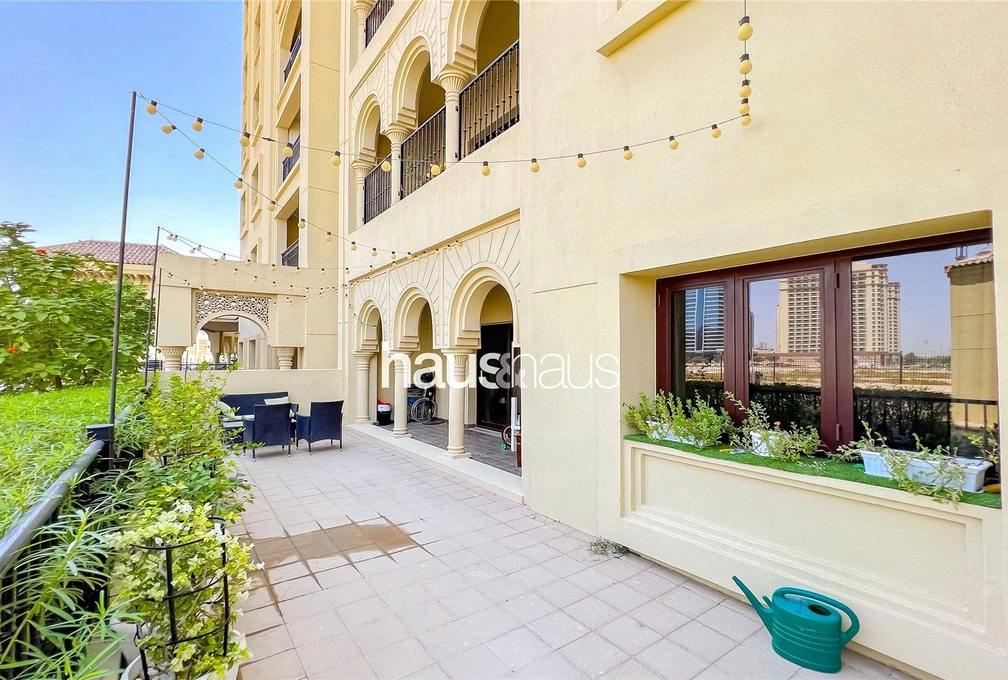 3 bedroom apartment for sale - haus & haus