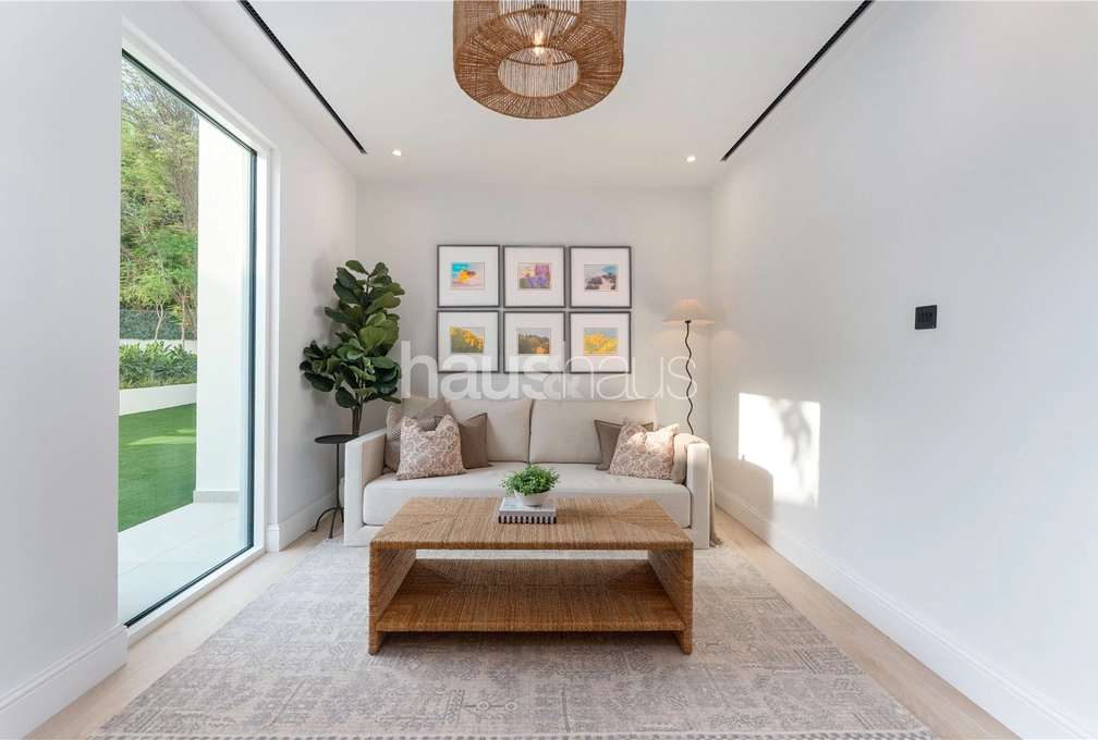 5 bedroom villa for sale - haus & haus