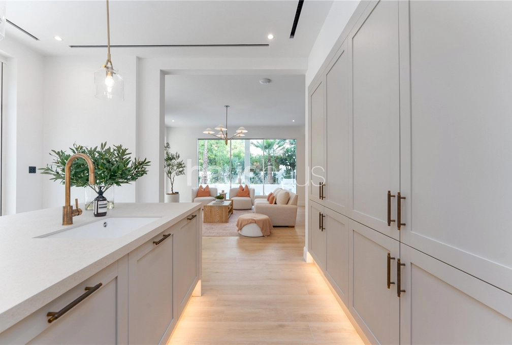 5 bedroom villa for sale - haus & haus