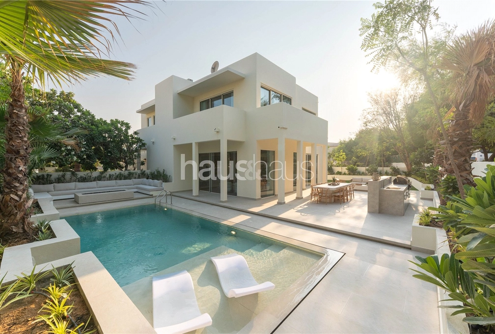 5 bedroom villa for sale - haus & haus