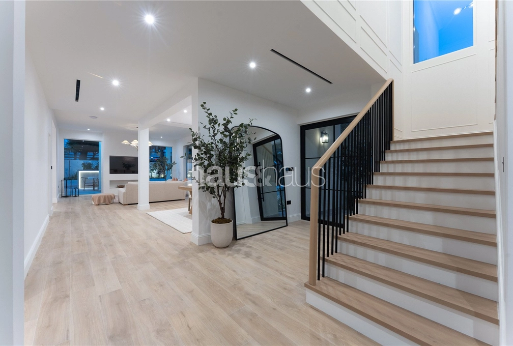 5 bedroom villa for sale - haus & haus