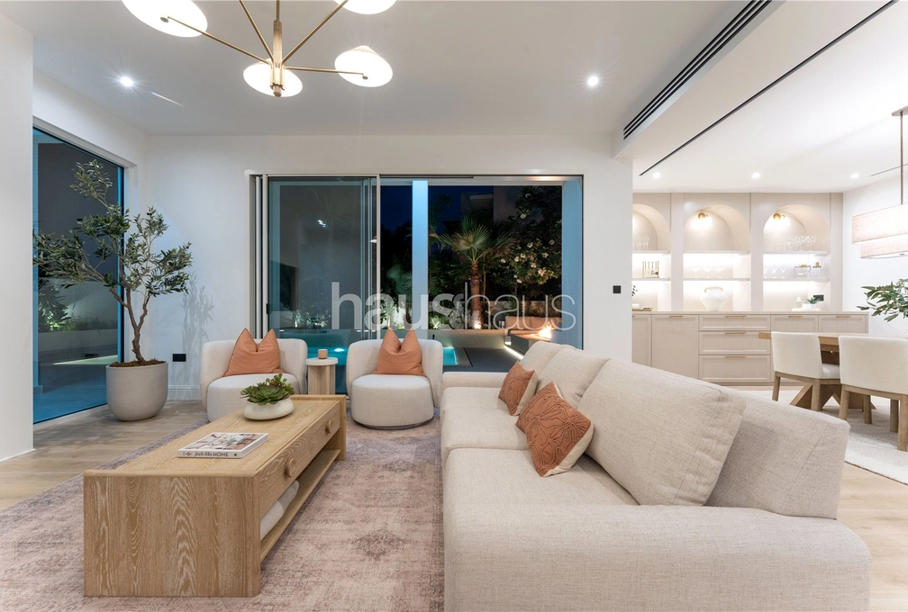 5 bedroom villa for sale - haus & haus