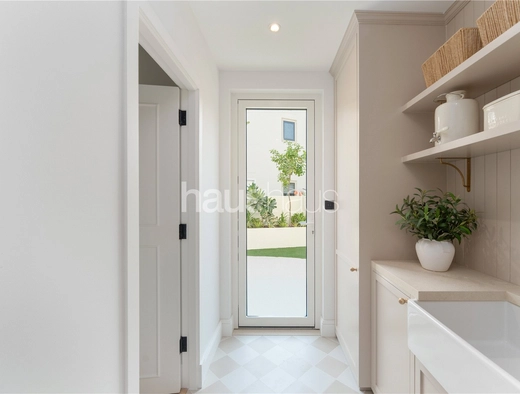 5 bedroom villa for sale - haus & haus