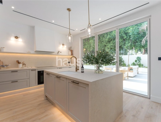 5 bedroom villa for sale - haus & haus