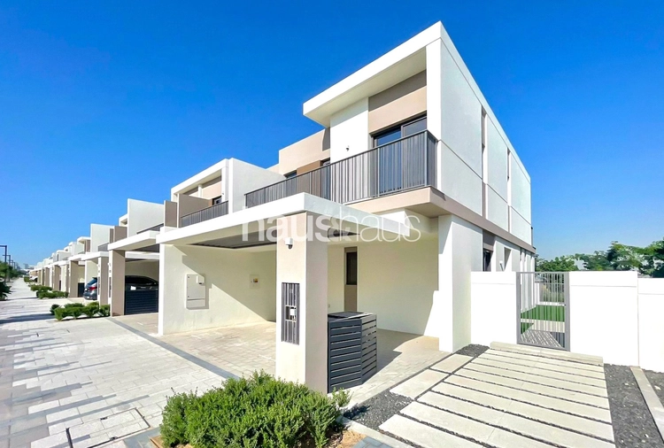 4 bedroom townhouse to rent - haus & haus